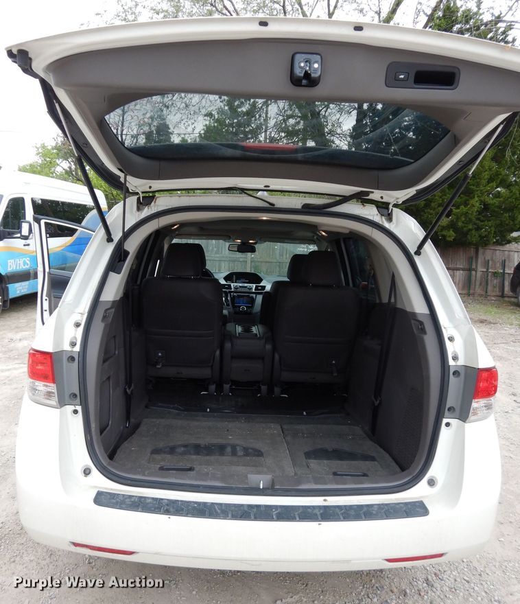 image for item DF4012 2017 Honda Odyssey  van