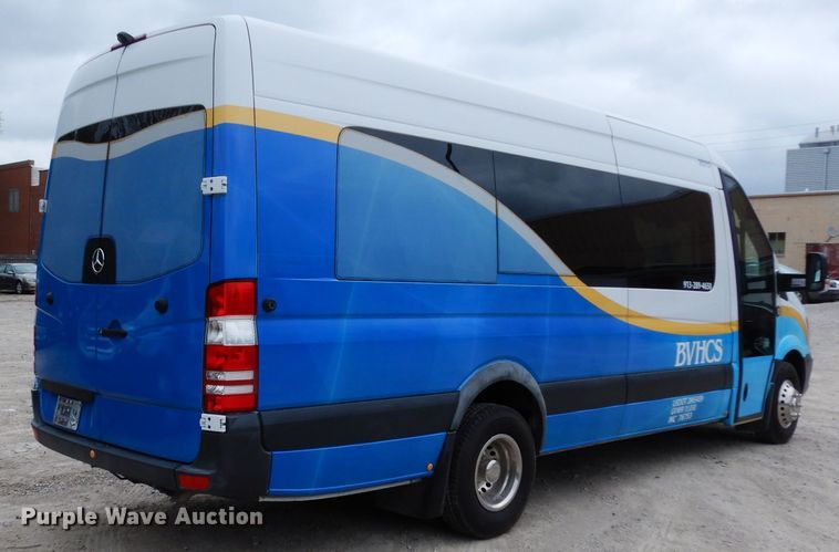 image for item DF4014 2015 Mercedes Benz Sprinter 3500  shuttle bus