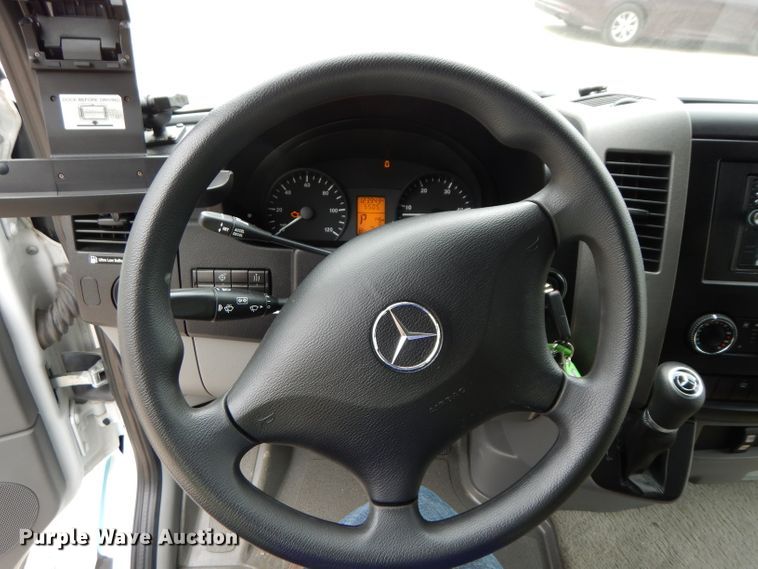 image for item DF4014 2015 Mercedes Benz Sprinter 3500  shuttle bus