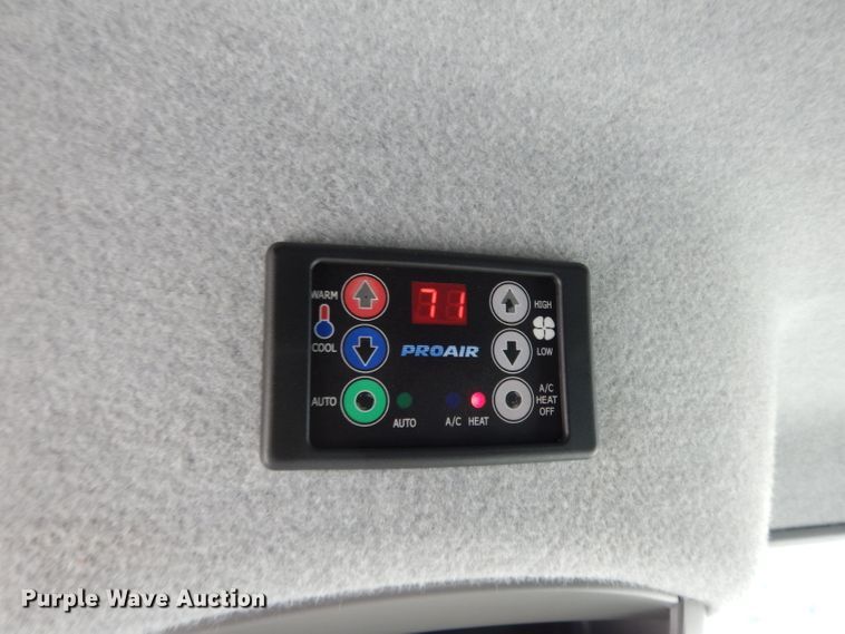 image for item DF4014 2015 Mercedes Benz Sprinter 3500  shuttle bus