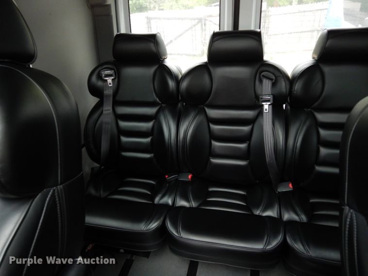 image for item DF4014 2015 Mercedes Benz Sprinter 3500  shuttle bus