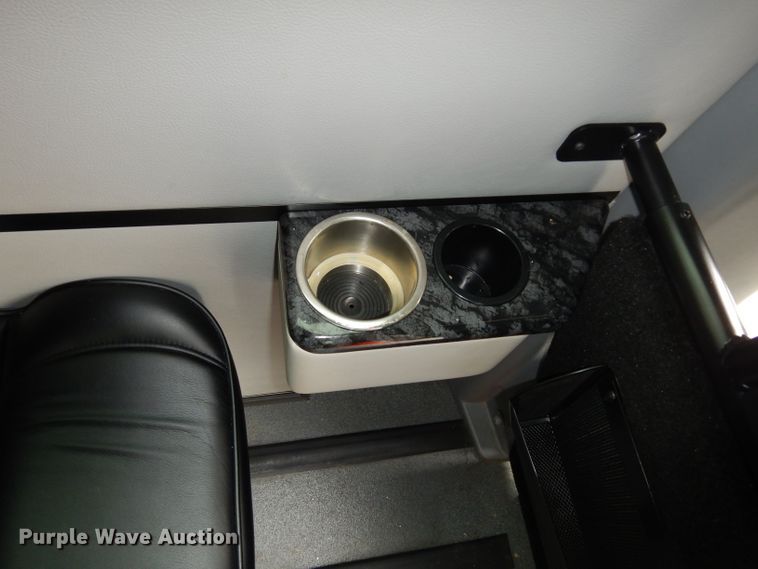 image for item DF4014 2015 Mercedes Benz Sprinter 3500  shuttle bus