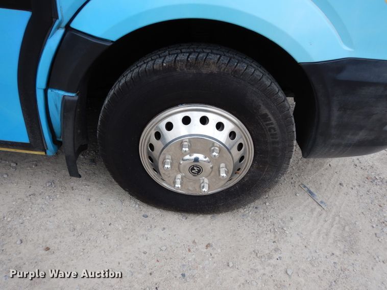 image for item DF4014 2015 Mercedes Benz Sprinter 3500  shuttle bus