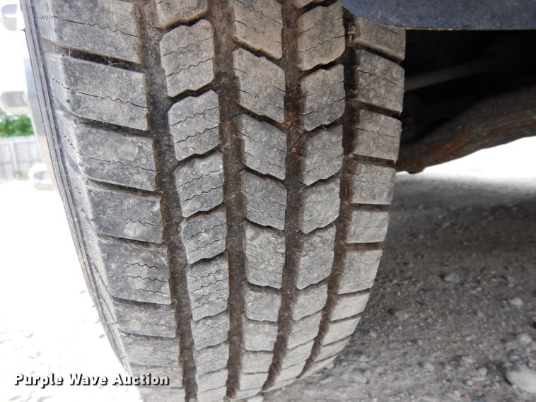 image for item DF4014 2015 Mercedes Benz Sprinter 3500  shuttle bus