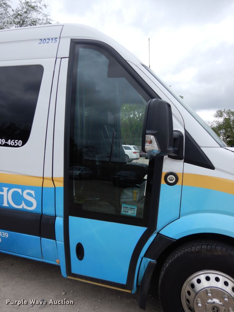 image for item DF4014 2015 Mercedes Benz Sprinter 3500  shuttle bus