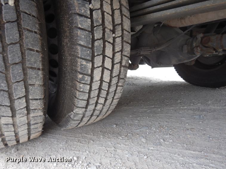 image for item DF4014 2015 Mercedes Benz Sprinter 3500  shuttle bus