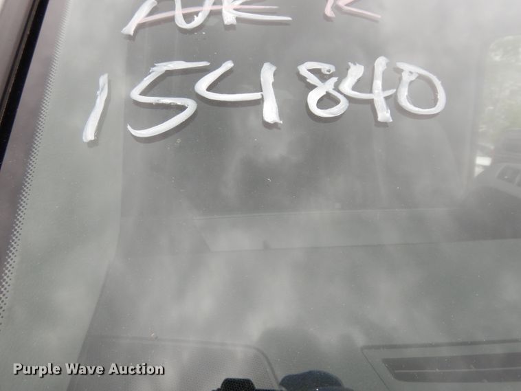 image for item DF4014 2015 Mercedes Benz Sprinter 3500  shuttle bus