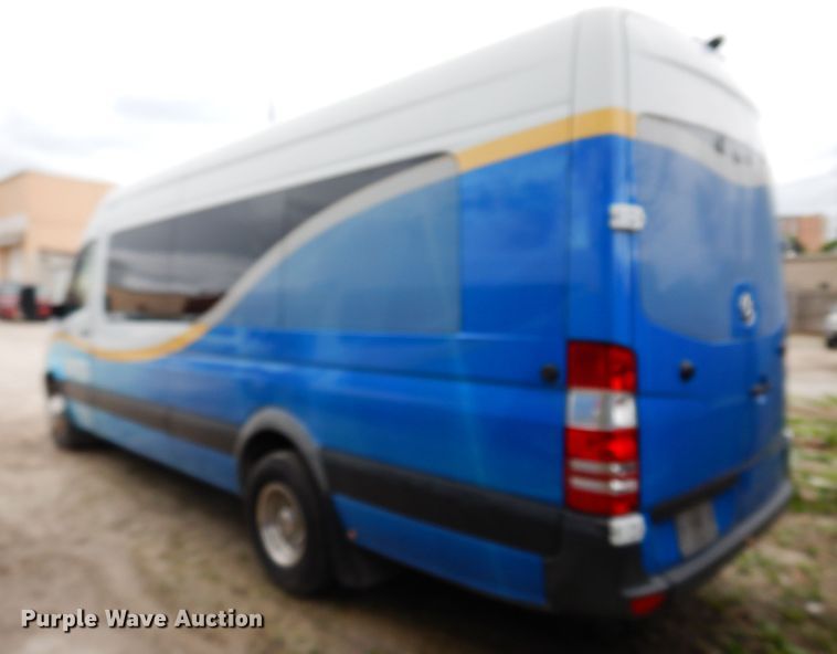 image for item DF4015 2015 Mercedes Benz Sprinter 3500  shuttle bus