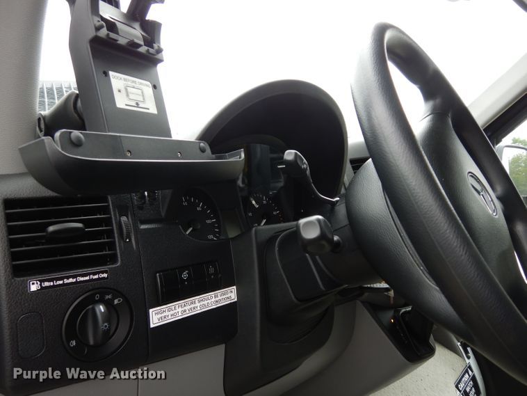 image for item DF4015 2015 Mercedes Benz Sprinter 3500  shuttle bus