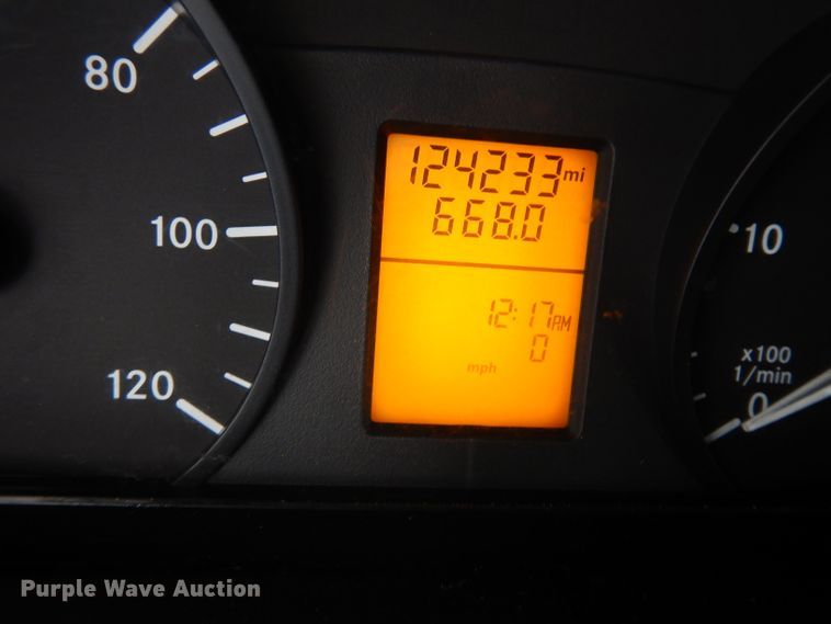 image for item DF4015 2015 Mercedes Benz Sprinter 3500  shuttle bus