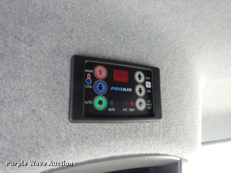 image for item DF4015 2015 Mercedes Benz Sprinter 3500  shuttle bus