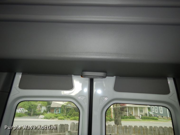 image for item DF4015 2015 Mercedes Benz Sprinter 3500  shuttle bus