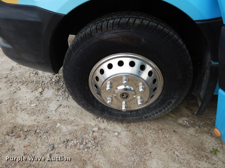 image for item DF4015 2015 Mercedes Benz Sprinter 3500  shuttle bus