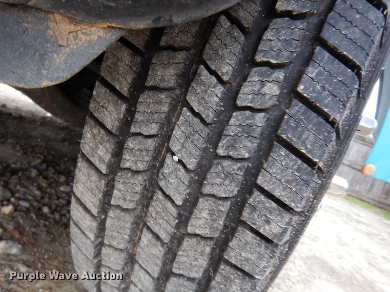 image for item DF4015 2015 Mercedes Benz Sprinter 3500  shuttle bus