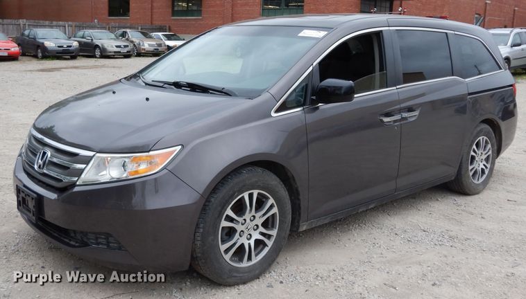 image for item DF4016 2012 Honda Odyssey  van