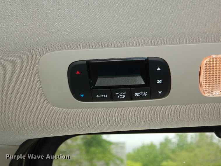 image for item DF4016 2012 Honda Odyssey  van