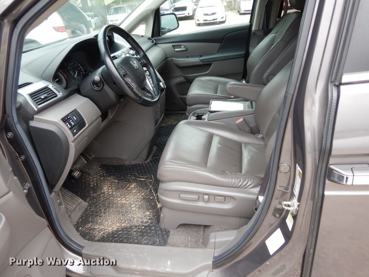 image for item DF4016 2012 Honda Odyssey  van