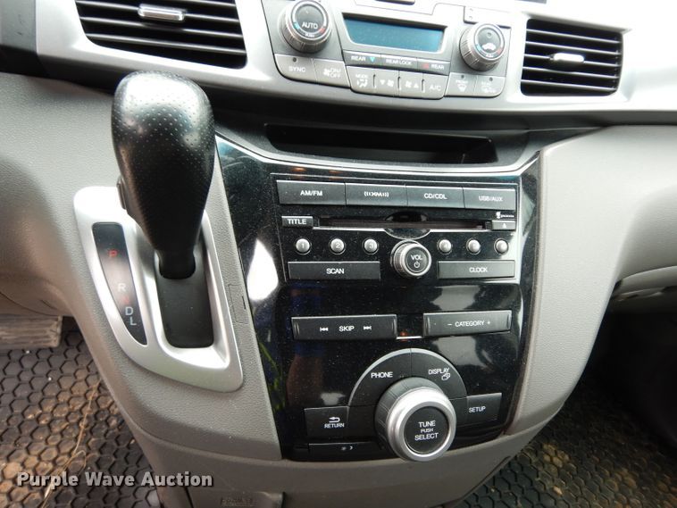 image for item DF4016 2012 Honda Odyssey  van