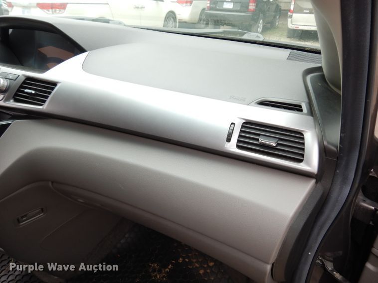 image for item DF4016 2012 Honda Odyssey  van