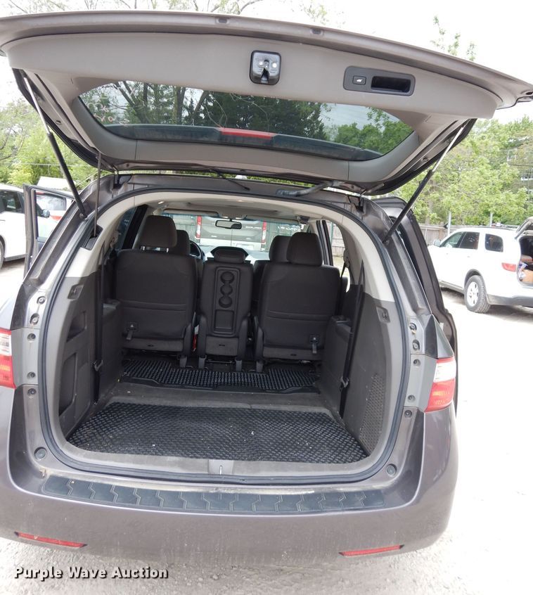 image for item DF4016 2012 Honda Odyssey  van