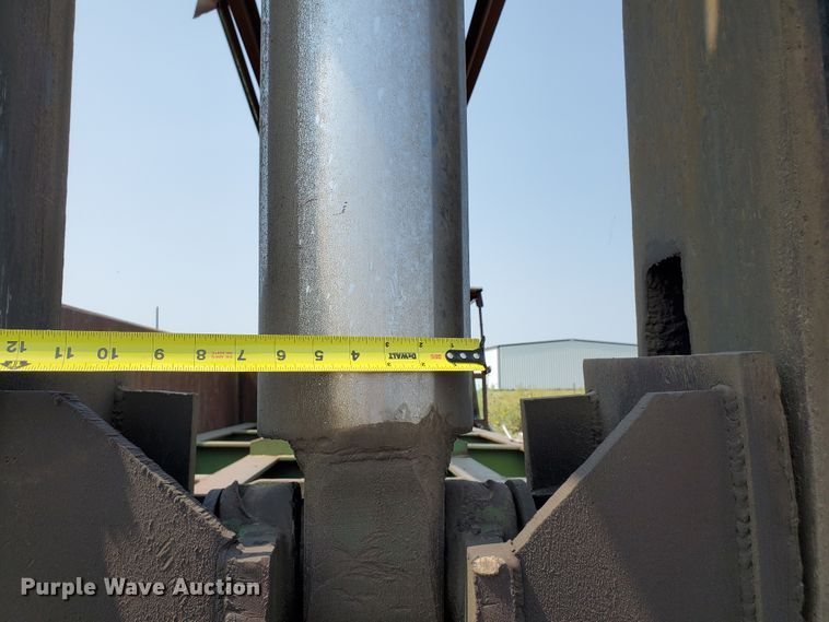 image for item DF5679 Car crusher