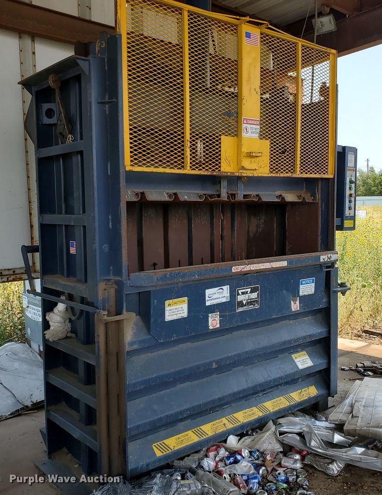 image for item DF5680 Marathon V-7230HD vertical refuse baler