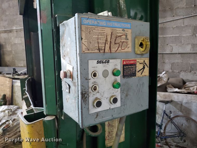 image for item DF5683 Second V5-XHDP vertical refuse baler