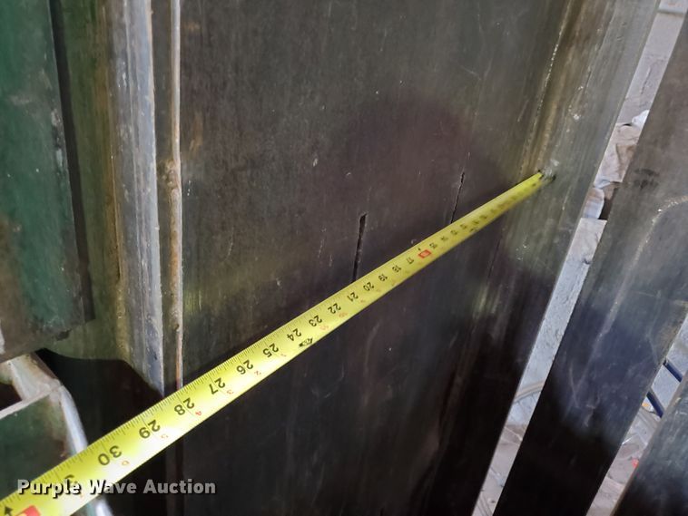 image for item DF5683 Second V5-XHDP vertical refuse baler