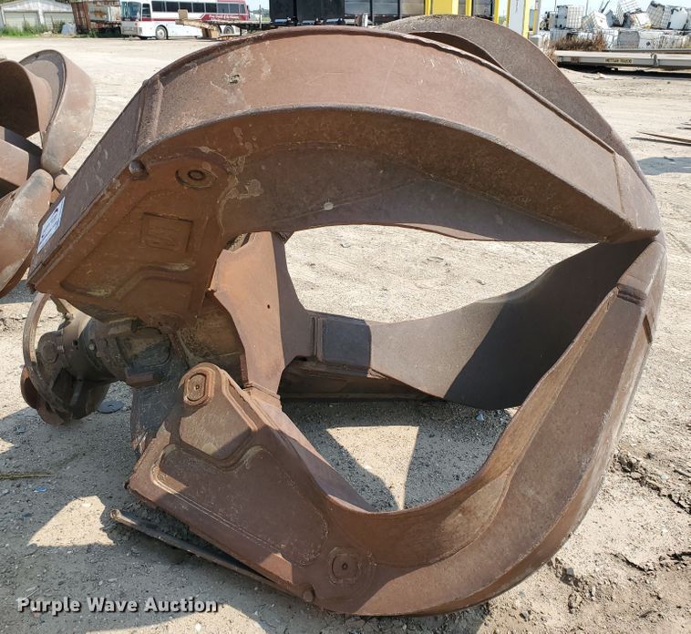 image for item DF5685 Caterpillar demolition 1.5 yd. grapple