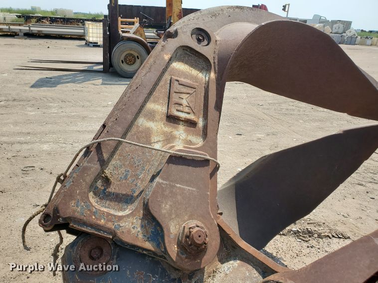 image for item DF5685 Caterpillar demolition 1.5 yd. grapple