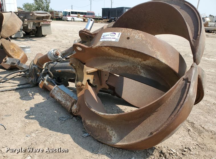 image for item DF5686 Rotobec 0P4-200-S-CD2-HR1-1 demolition grapple