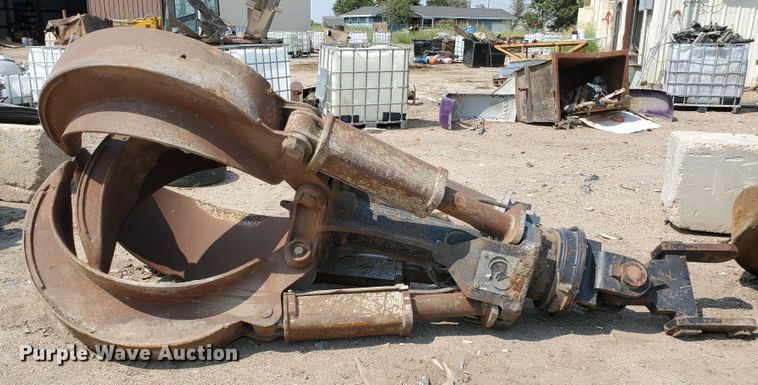 image for item DF5686 Rotobec 0P4-200-S-CD2-HR1-1 demolition grapple