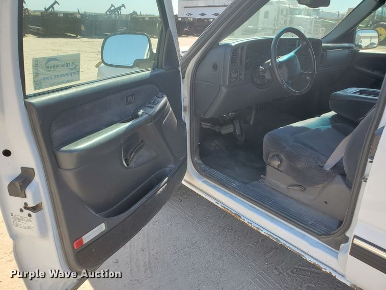 image for item DF5702 2001 Chevrolet Silverado 1500  Ext. Cab pickup truck