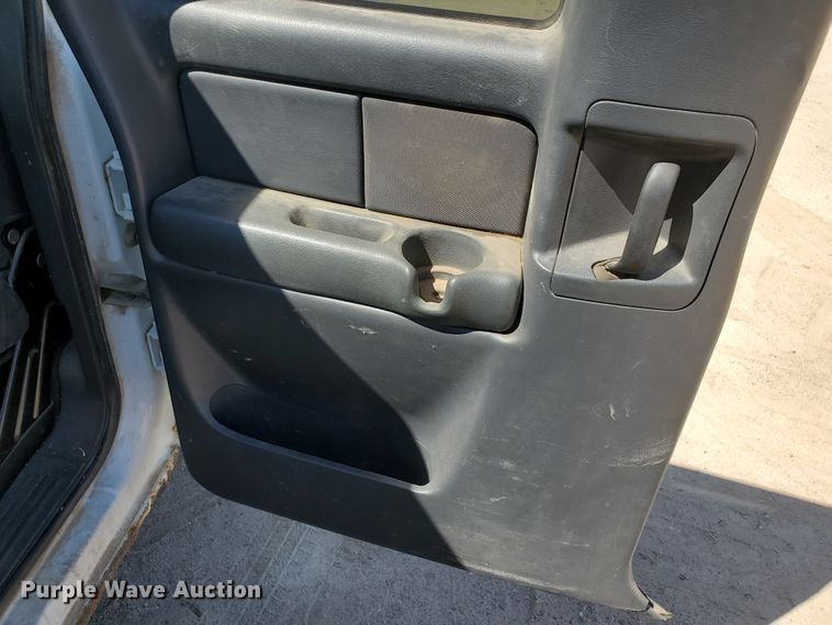 image for item DF5702 2001 Chevrolet Silverado 1500  Ext. Cab pickup truck