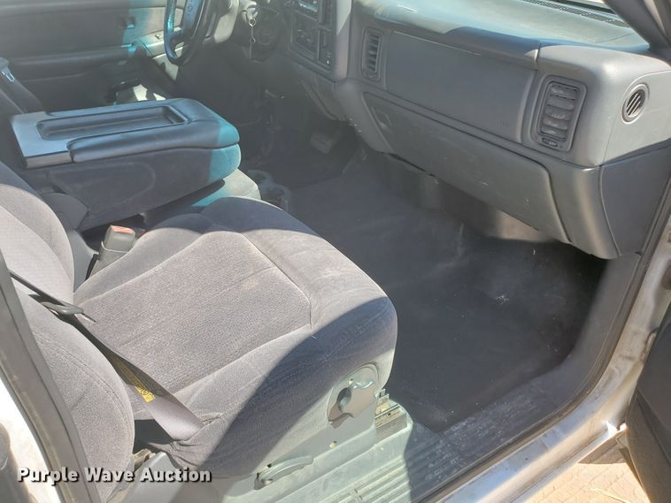 image for item DF5702 2001 Chevrolet Silverado 1500  Ext. Cab pickup truck