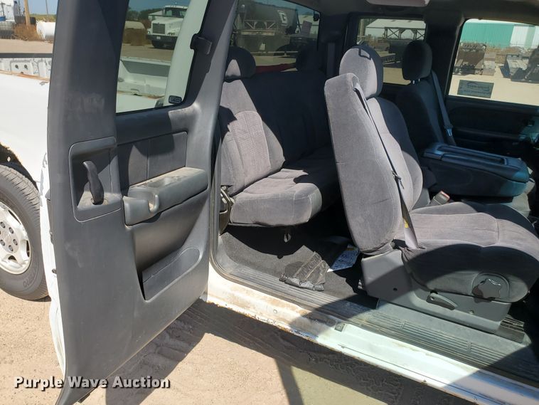 image for item DF5702 2001 Chevrolet Silverado 1500  Ext. Cab pickup truck