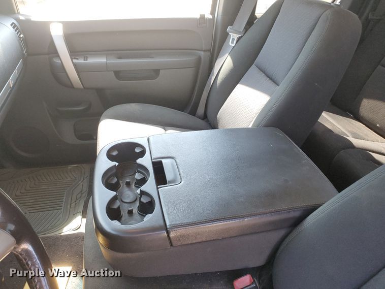 image for item DF5703 2010 Chevrolet Silverado 1500  Ext. Cab pickup truck