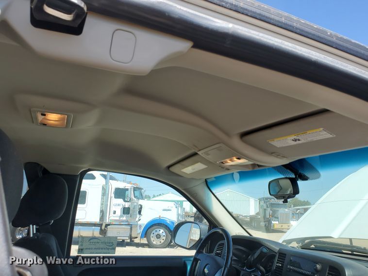 image for item DF5703 2010 Chevrolet Silverado 1500  Ext. Cab pickup truck