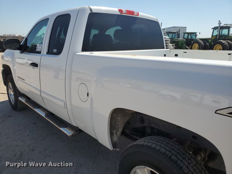 image for item DF5703 2010 Chevrolet Silverado 1500  Ext. Cab pickup truck