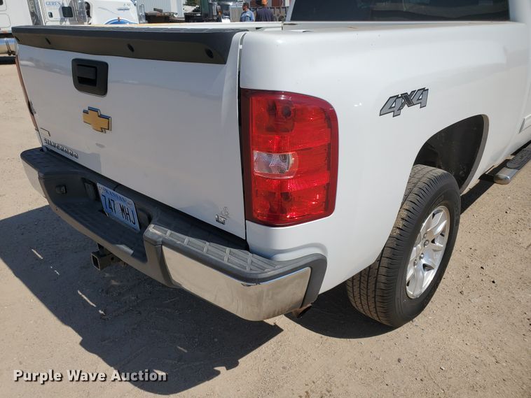 image for item DF5703 2010 Chevrolet Silverado 1500  Ext. Cab pickup truck
