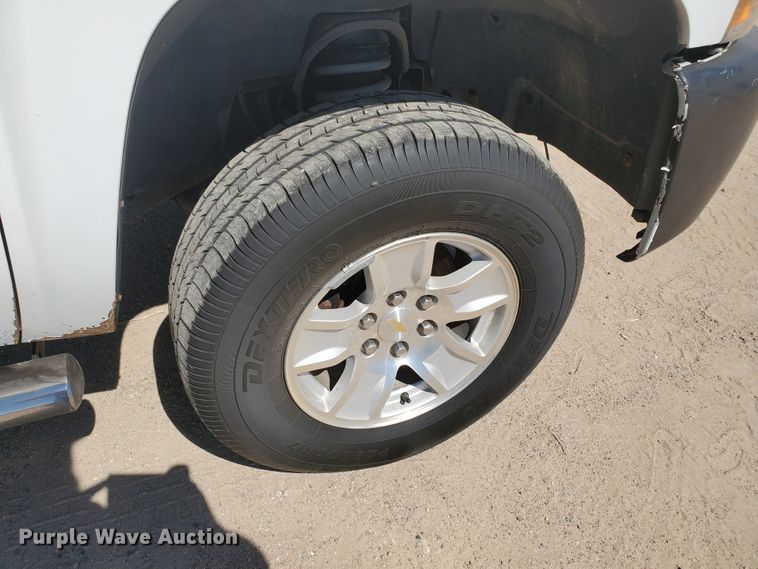 image for item DF5703 2010 Chevrolet Silverado 1500  Ext. Cab pickup truck