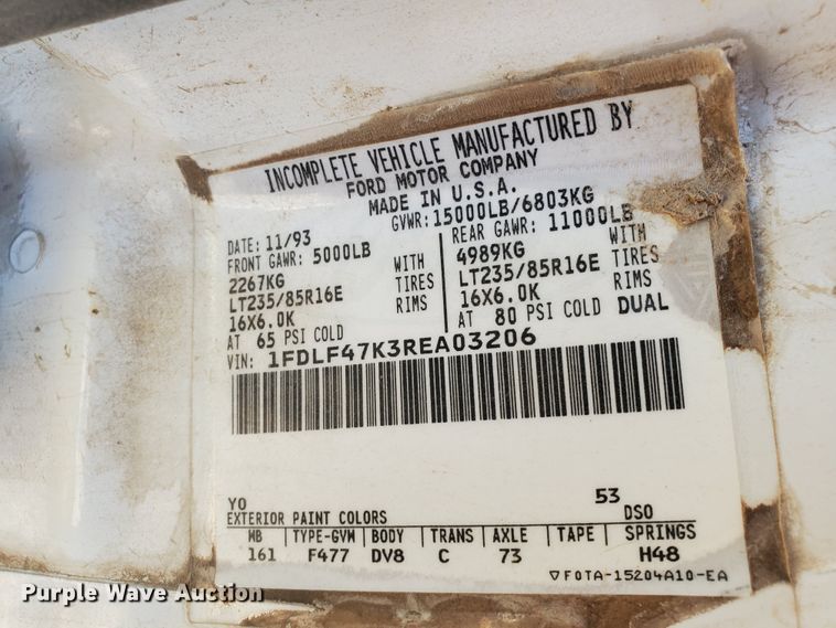 image for item DF5707 1994 Ford F450 Super Duty  flatbed truck