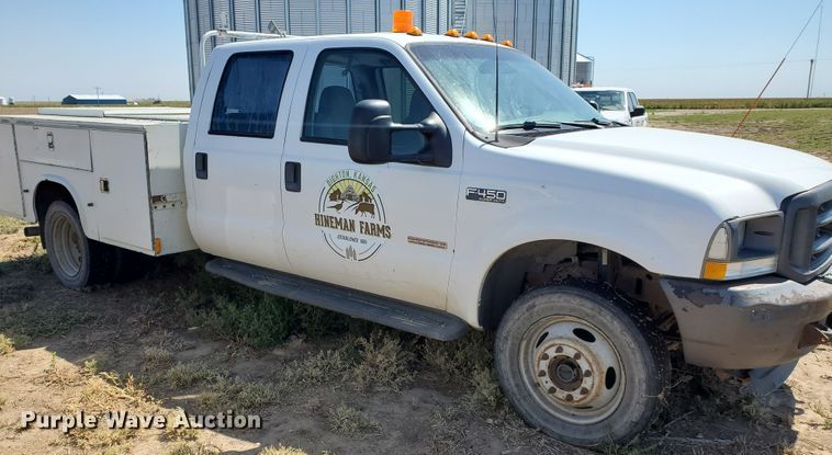 image for item DF5708 2003 Ford F450 Super Duty  utility truck