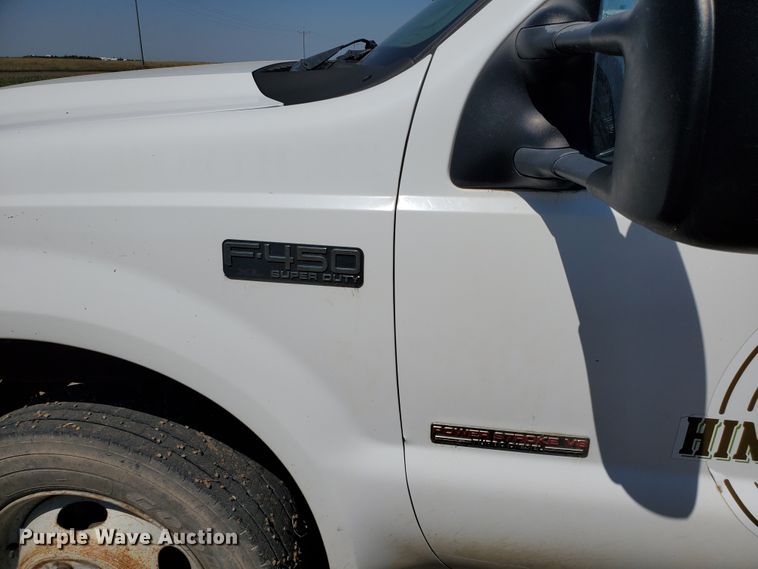 image for item DF5708 2003 Ford F450 Super Duty  utility truck