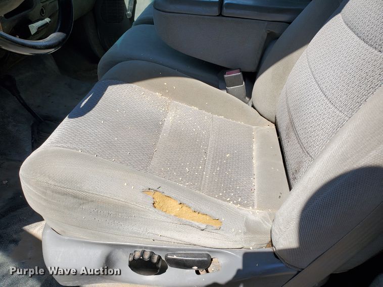 image for item DF5708 2003 Ford F450 Super Duty  utility truck