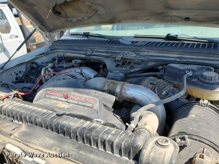 image for item DF5708 2003 Ford F450 Super Duty  utility truck