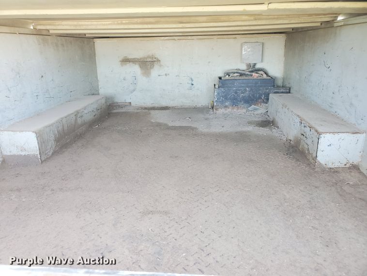 image for item DF5708 2003 Ford F450 Super Duty  utility truck