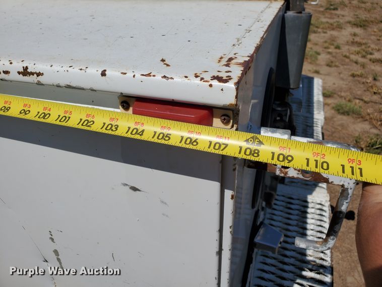 image for item DF5708 2003 Ford F450 Super Duty  utility truck