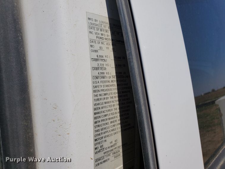 image for item DF5708 2003 Ford F450 Super Duty  utility truck