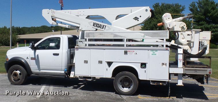 image for item DG2065 2012 Dodge Ram 5500  bucket truck